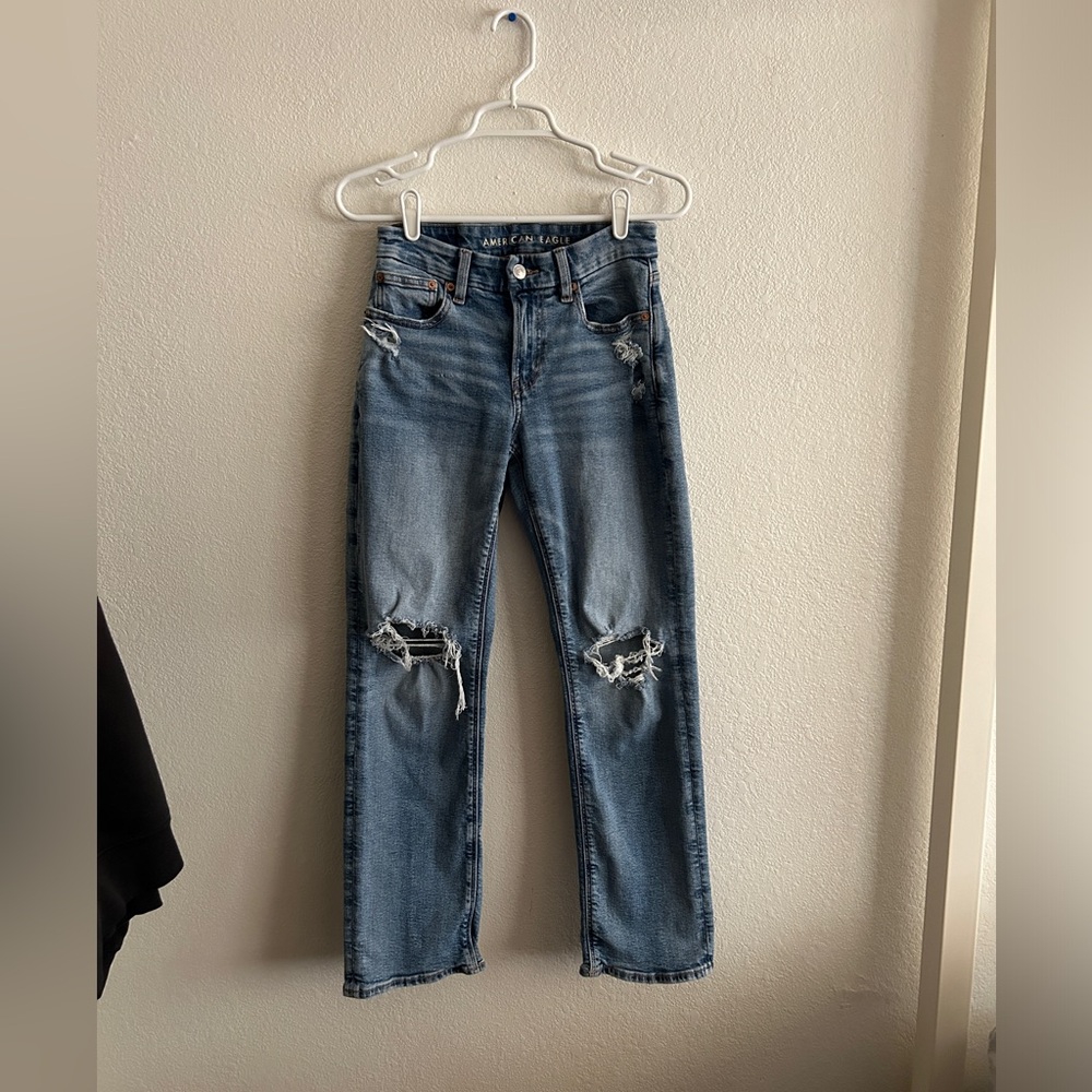 AE Stretch Curvy Ripped Straight Jean - Picture 3 of 6